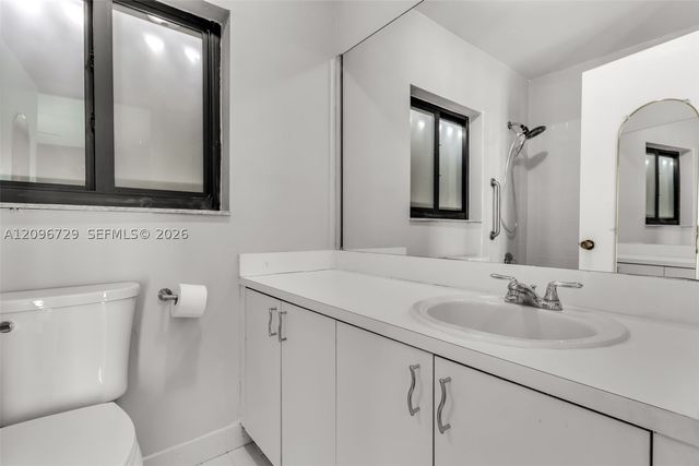 13122 SW 200th Ter, Miami, FL 33177