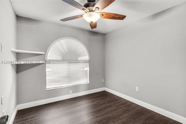 13122 SW 200th Ter, Miami, FL 33177