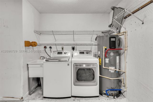 13122 SW 200th Ter, Miami, FL 33177
