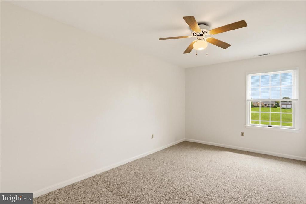 Image 22 of property listing at 2700 POFFENBERGER RD, Middletown, MD 21769