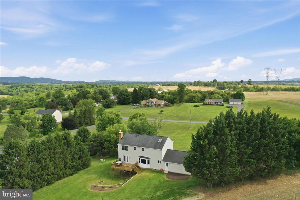 Image 42 of property listing at 2700 POFFENBERGER RD, Middletown, MD 21769