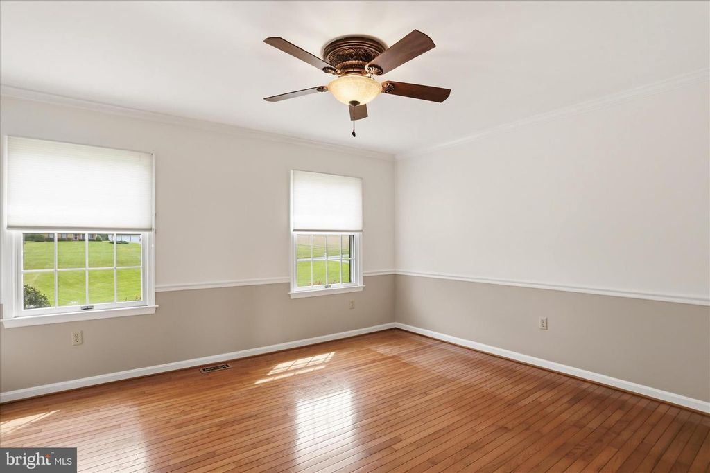 Image 6 of property listing at 2700 POFFENBERGER RD, Middletown, MD 21769