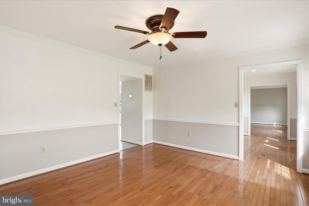 Image 7 of property listing at 2700 POFFENBERGER RD, Middletown, MD 21769