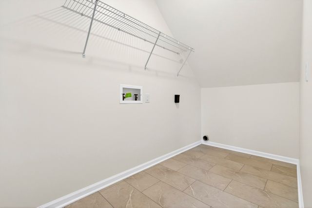 1300 Bluebonnet Dr, Clarksville, TN 37042