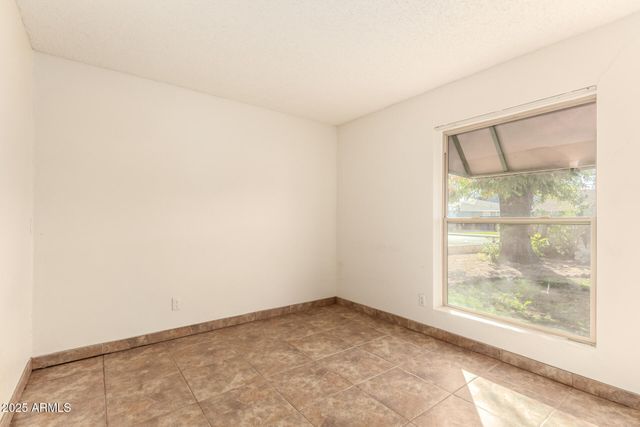 1626 E GARNET Avenue, Mesa, AZ 85204