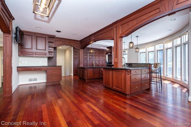 3215 Edgevale Drive, Lambertville, MI 48144