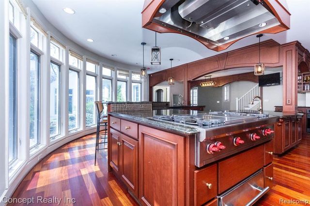 3215 Edgevale Drive, Lambertville, MI 48144