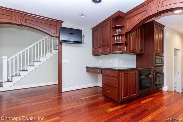 3215 Edgevale Drive, Lambertville, MI 48144