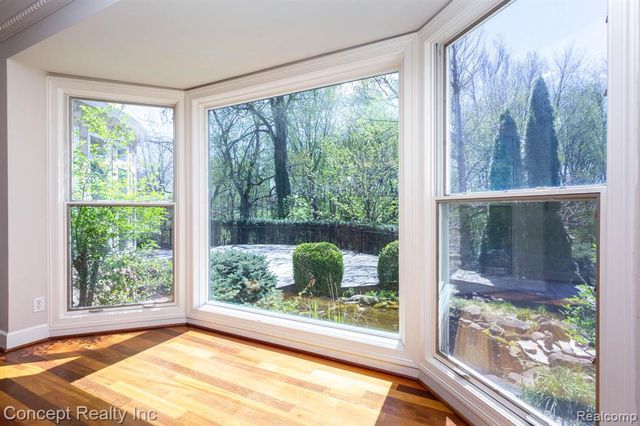 3215 Edgevale Drive, Lambertville, MI 48144
