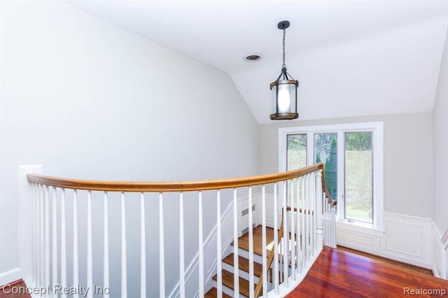 3215 Edgevale Drive, Lambertville, MI 48144