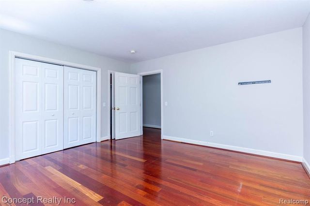 3215 Edgevale Drive, Lambertville, MI 48144