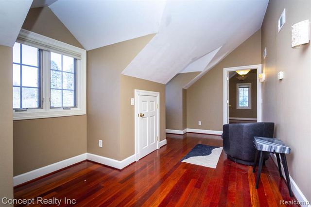 3215 Edgevale Drive, Lambertville, MI 48144
