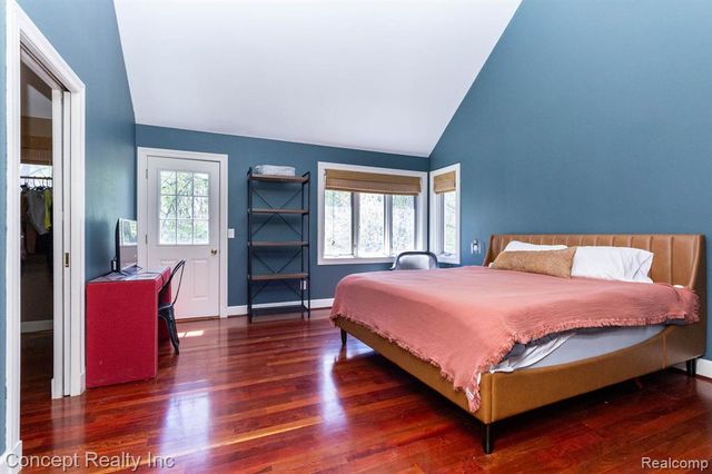 3215 Edgevale Drive, Lambertville, MI 48144