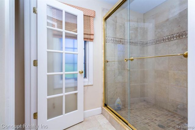 3215 Edgevale Drive, Lambertville, MI 48144