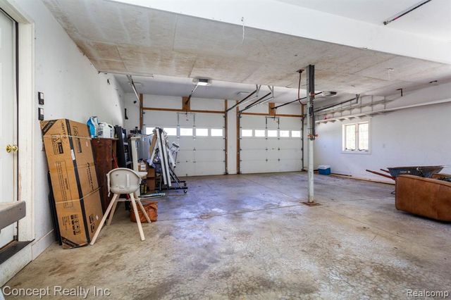 3215 Edgevale Drive, Lambertville, MI 48144