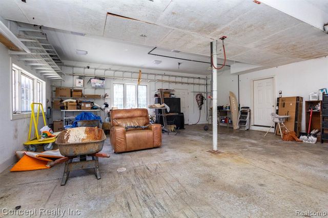 3215 Edgevale Drive, Lambertville, MI 48144