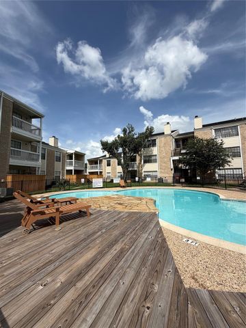 2750 Holly Hall Street 1714, Houston, TX 77054