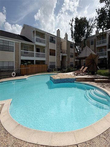 2750 Holly Hall Street 1714, Houston, TX 77054