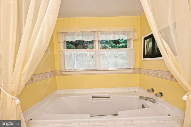 8065 TUCKERS TRL, Owings, MD 20736