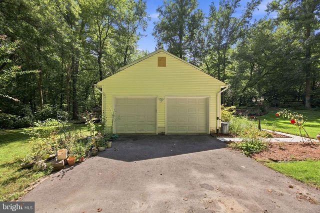 8065 TUCKERS TRL, Owings, MD 20736