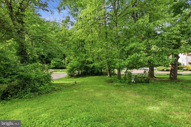 520 PEBBLE RIDGE CT, Feasterville Trevose, PA 19053