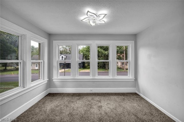 1318 3rd Street SE, Massillon, OH 44646