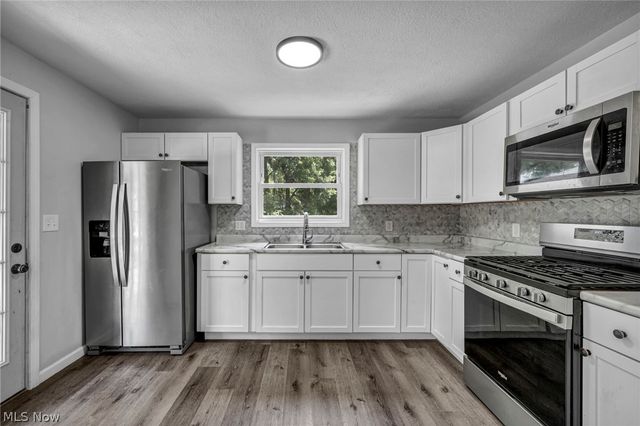 1318 3rd Street SE, Massillon, OH 44646