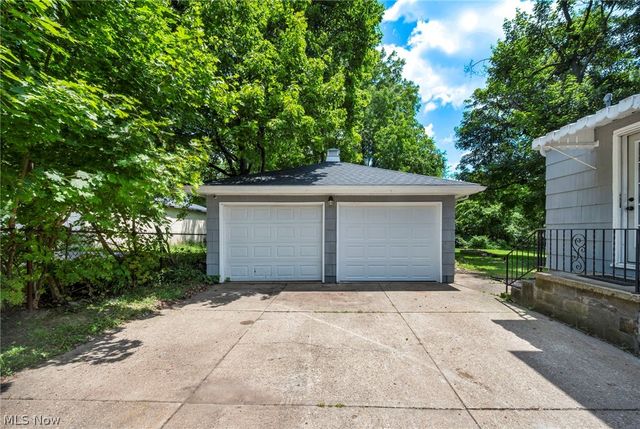 1318 3rd Street SE, Massillon, OH 44646