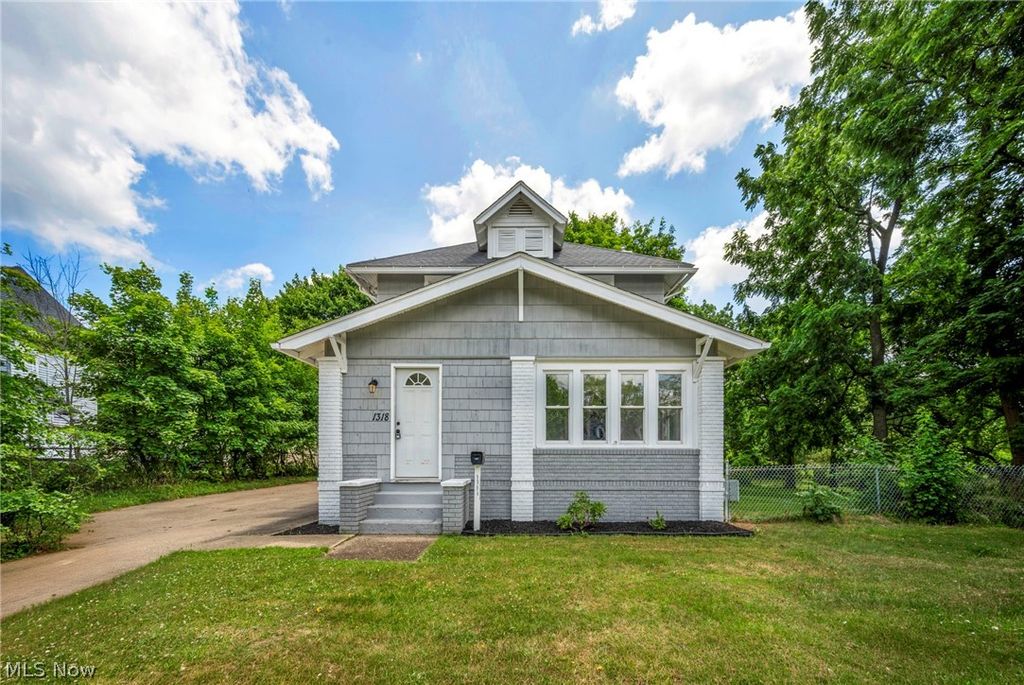 1318 3rd Street SE, Massillon, OH 44646