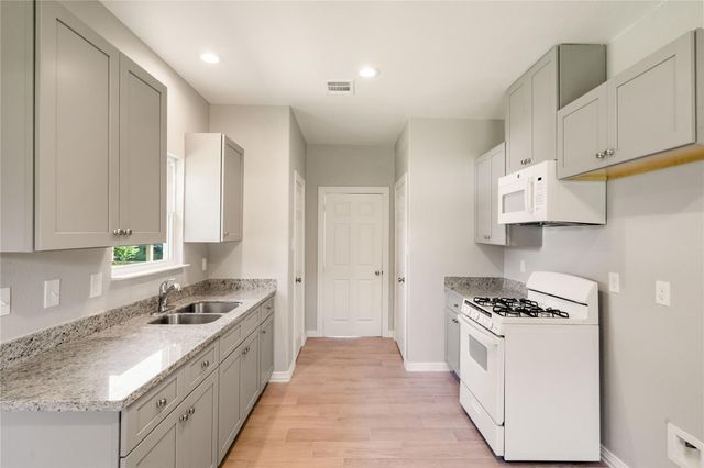 8435 Harmony Road B, Houston, TX 77049