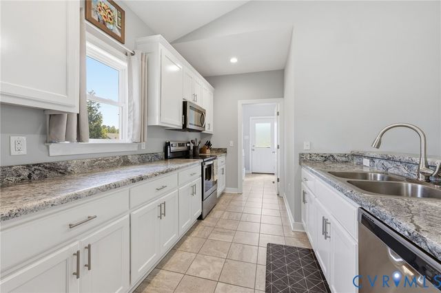 8900 Rock Cedar Rd, New Kent, VA 23124