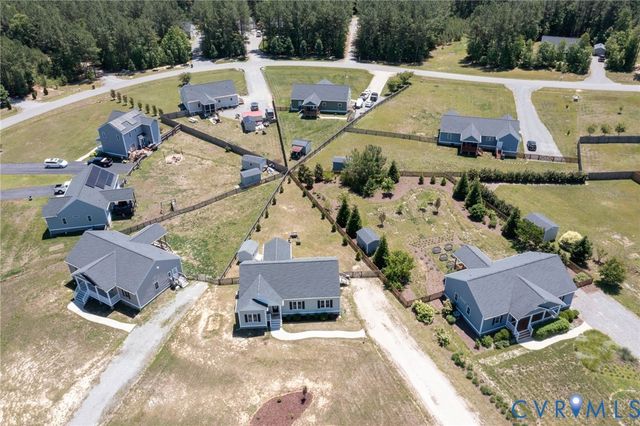 8900 Rock Cedar Rd, New Kent, VA 23124
