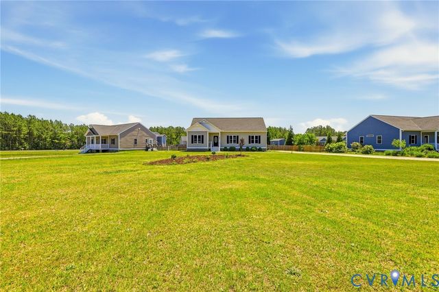 8900 Rock Cedar Rd, New Kent, VA 23124