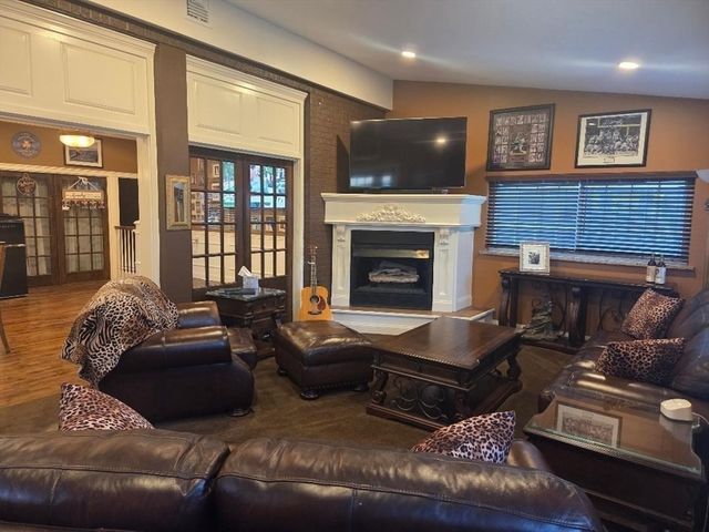 609 Armistice, Pawtucket, RI 02861