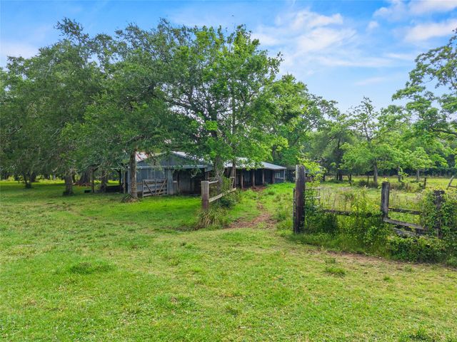1501 Jack Beaver Road, Santa Fe, TX 77517