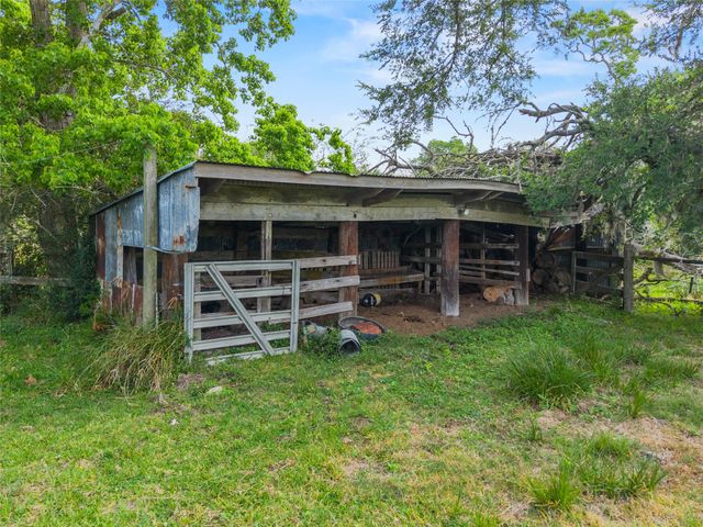 1501 Jack Beaver Road, Santa Fe, TX 77517