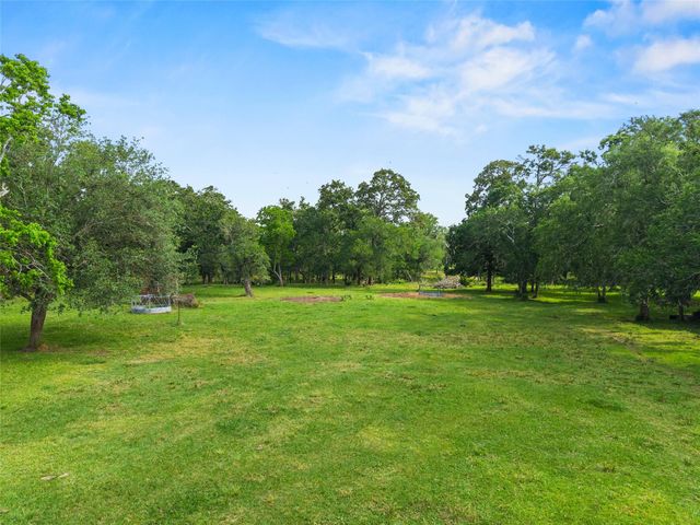 1501 Jack Beaver Road, Santa Fe, TX 77517