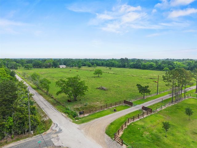 1501 Jack Beaver Road, Santa Fe, TX 77517