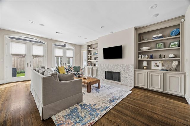 4809 Evergreen Street, Bellaire, TX 77401