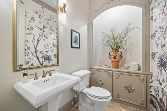 4809 Evergreen Street, Bellaire, TX 77401