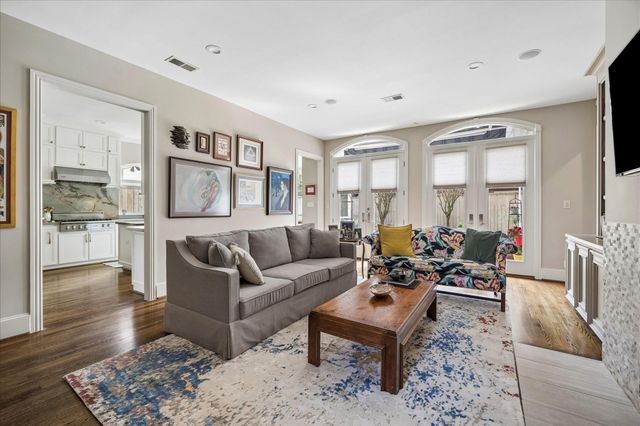 4809 Evergreen Street, Bellaire, TX 77401