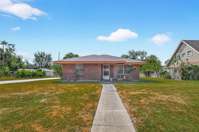 5658 Berry Creek Drive, Houston, TX 77017