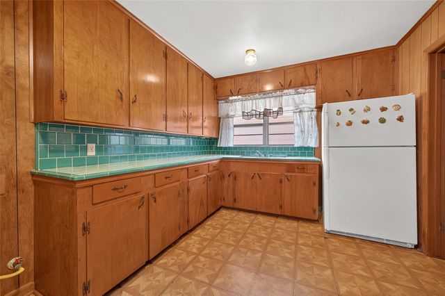 5658 Berry Creek Drive, Houston, TX 77017