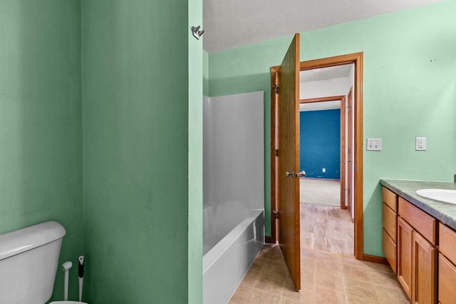 112 BROAD STREET, Oshkosh, WI 54901