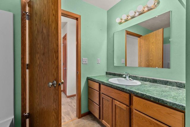 112 BROAD STREET, Oshkosh, WI 54901