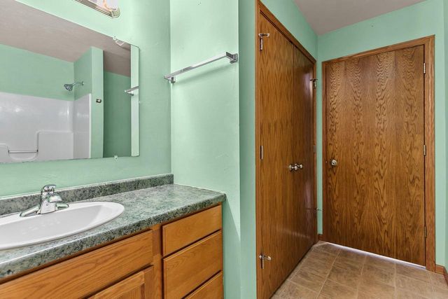 112 BROAD STREET, Oshkosh, WI 54901