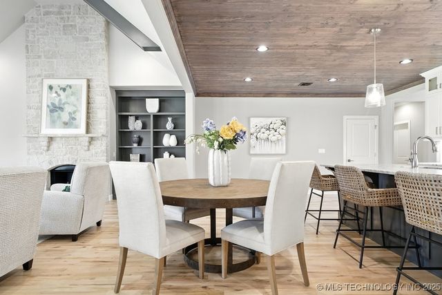 2722 W Roanoke Street, Broken Arrow, OK 74012