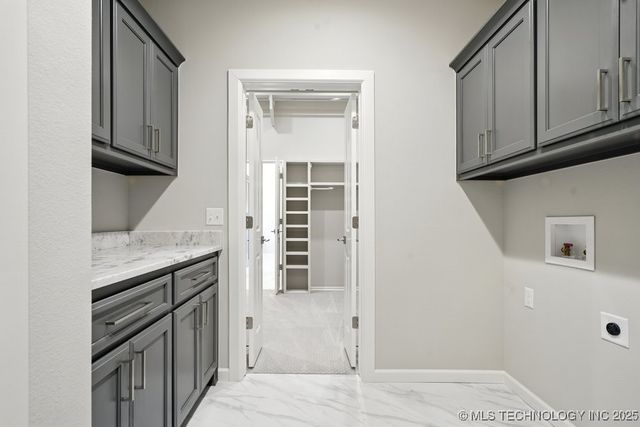 2722 W Roanoke Street, Broken Arrow, OK 74012