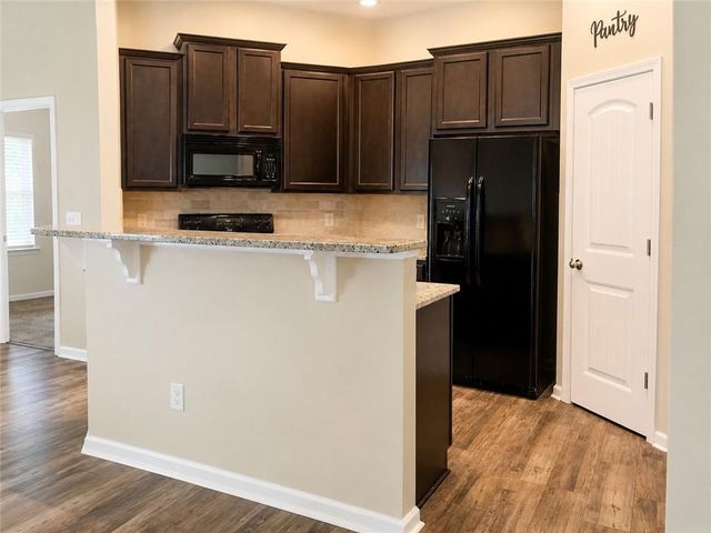 114 Saddle Horse Lane, Hiram, GA 30141
