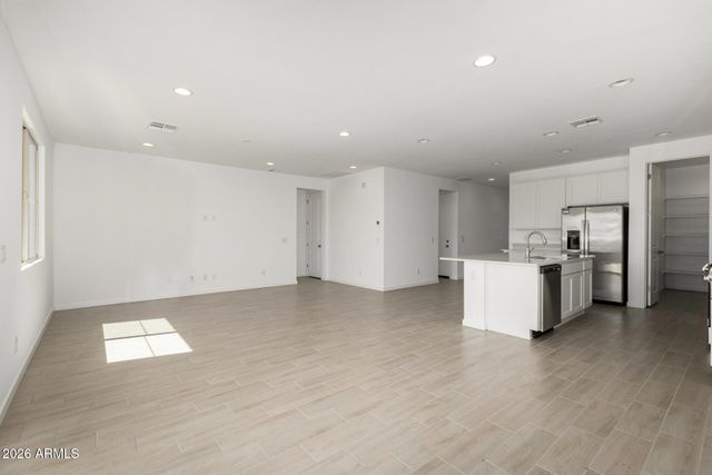 12365 W PARKWAY Lane, Avondale, AZ 85323